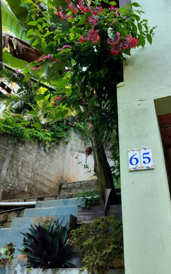 Suite Som Do Mar Da Vermelha Do Centro Убатуба Экстерьер фото